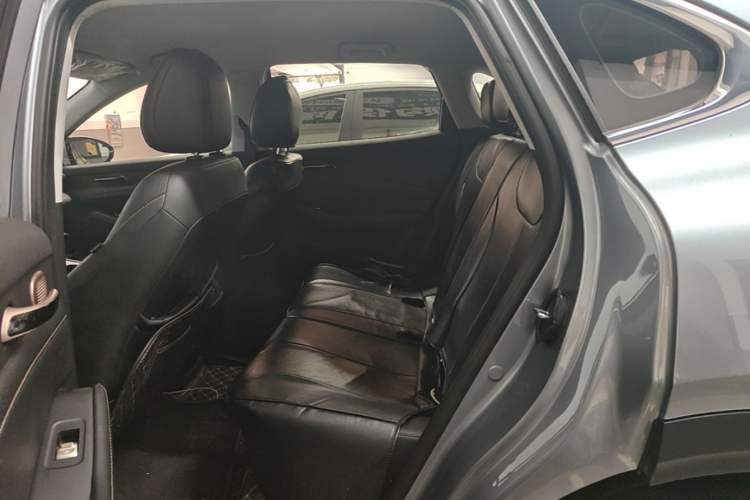 Used Baojun Yunhai 2024 500km Pure Electric Version Left Rear Seat