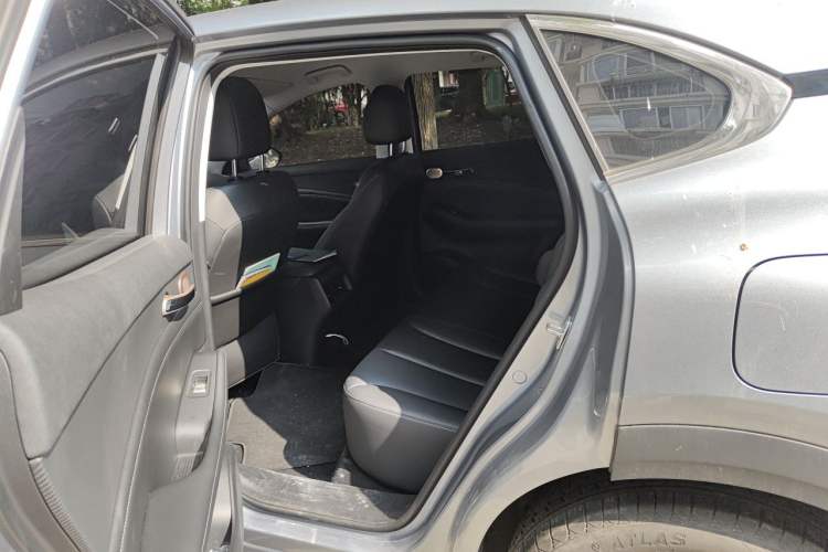 Used Baojun Yunhai 2024 600km Pure Electric Version Left Rear Seat