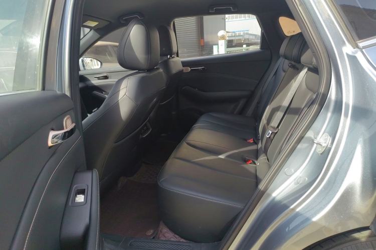 Used Baojun Yunhai 2024 140km Plug-in Hybrid Version Left Rear Seat