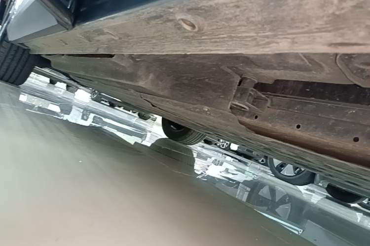 Used Baojun Yunhai 2024 600km Pure Electric Version Left Side Sill