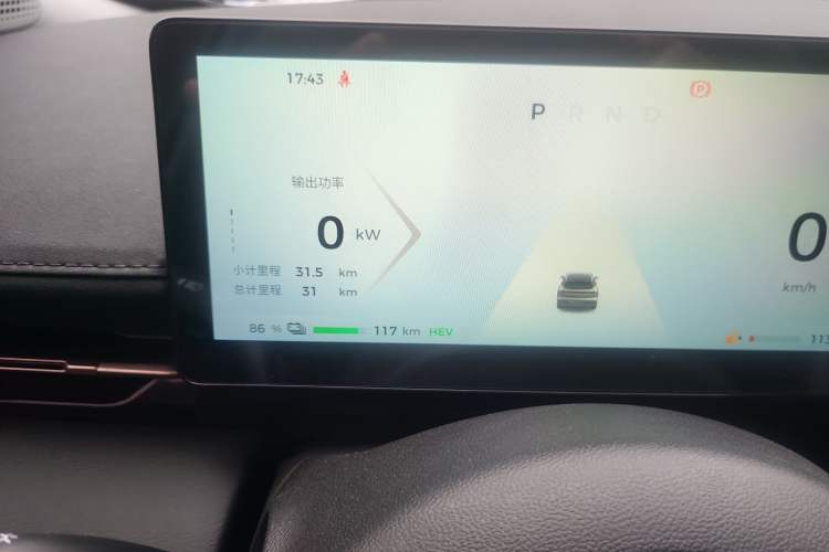 Used Baojun Yunhai 2024 140km Plug-in Hybrid Version Odometer Close Up