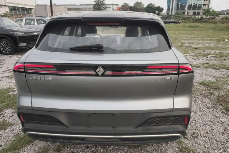 Used Baojun Yunhai 2024 60km Plug-in Hybrid Version Rear