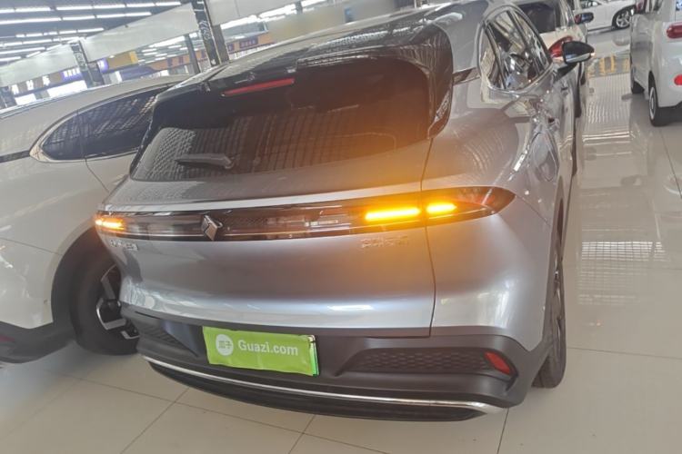 Used Baojun Yunhai 2024 140km Plug-in Hybrid Version Rear