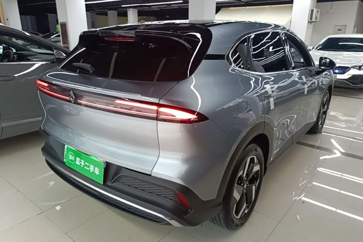 Used Baojun Yunhai 2024 600km Pure Electric Version Rear Right 45 Deg