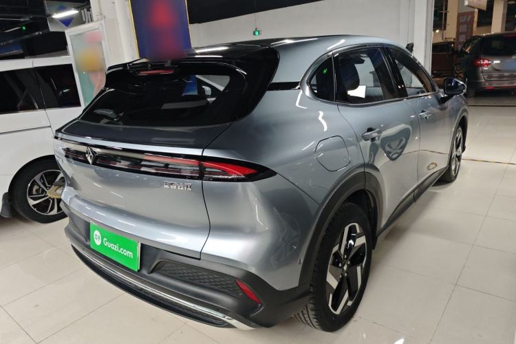 Used Baojun Yunhai 2024 140km Plug-in Hybrid Version Rear Right 45 Deg
