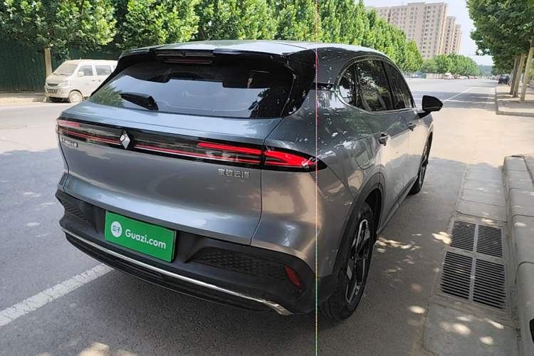 Used Baojun Yunhai 2024 140km Plug-in Hybrid Version Rear Right 45 Deg