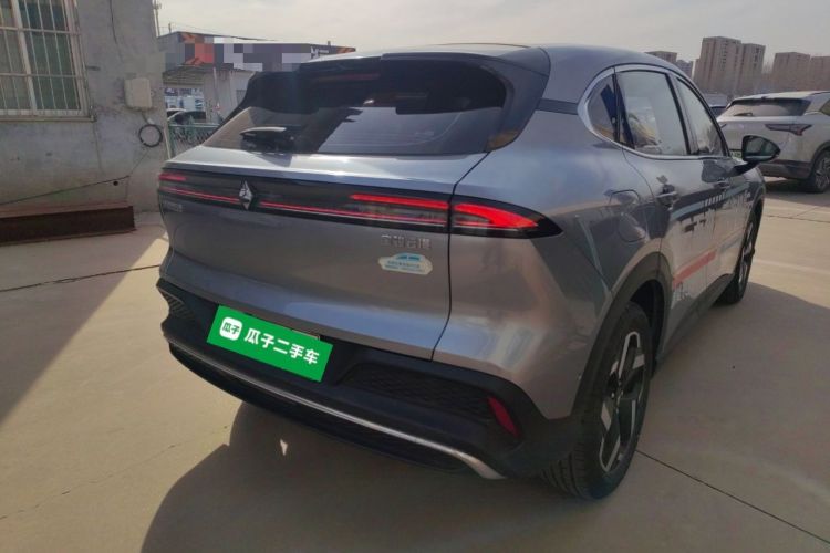 Used Baojun Yunhai 2024 140km Plug-in Hybrid Version Rear Right 45 Deg