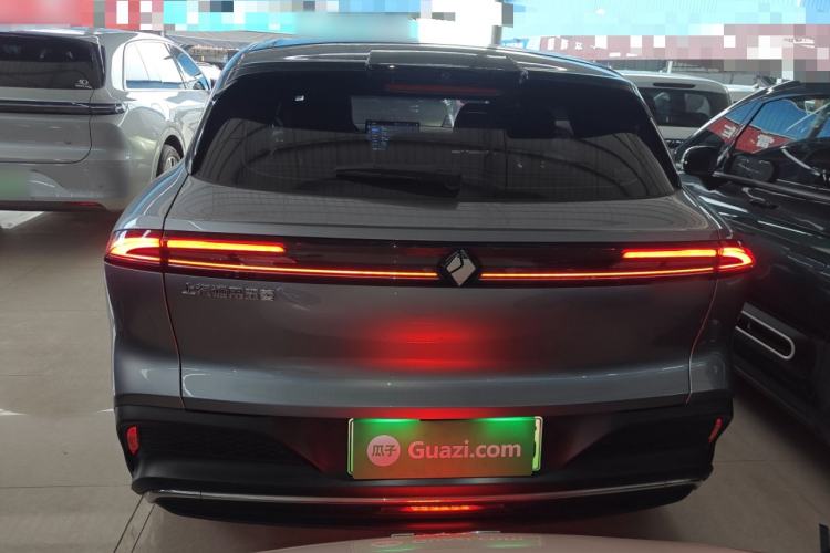 Used Baojun Yunhai 2024 140km Plug-in Hybrid Version Rear