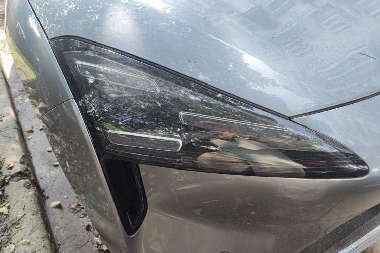 Used Baojun Yunhai 2024 600km Pure Electric Version Right Front Headlight