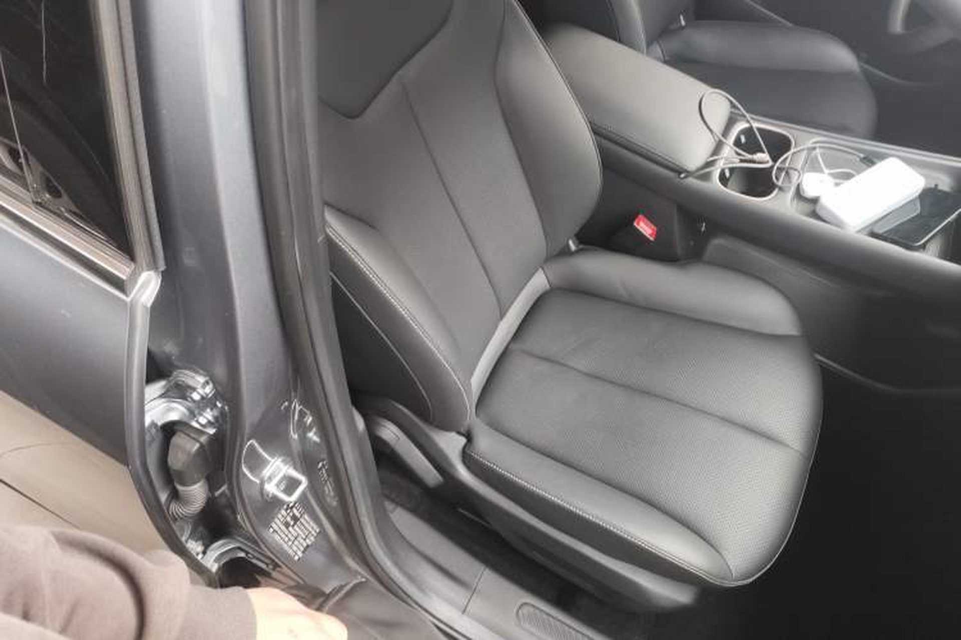Used Baojun Yunhai 2024 140km Plug-in Hybrid Version Right Front Seat