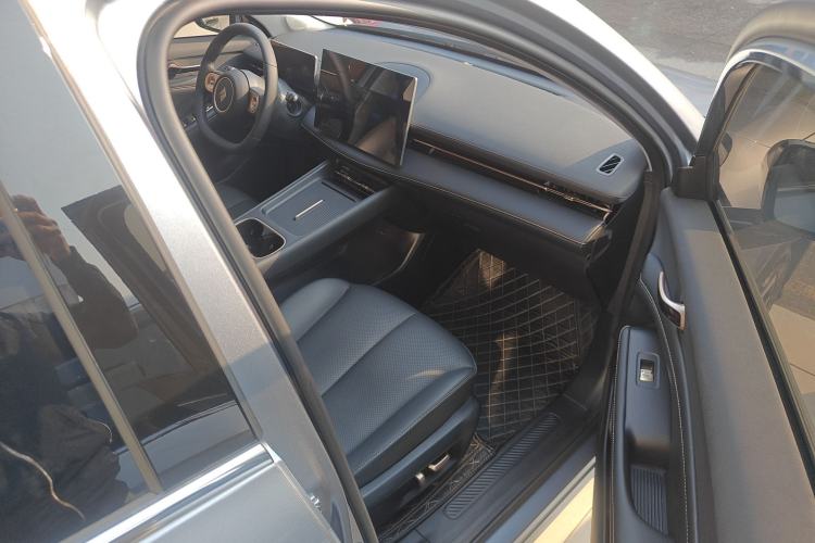Used Baojun Yunhai 2024 500km Pure Electric Version Right Front Seat