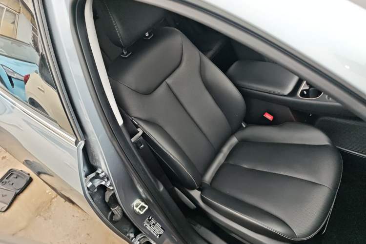 Used Baojun Yunhai 2024 600km Pure Electric Version Right Front Seat