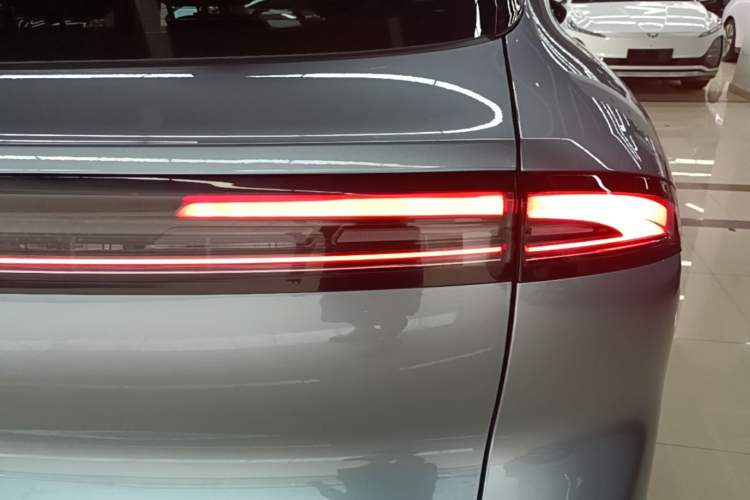 Used Baojun Yunhai 2024 600km Pure Electric Version Right Rear Taillight