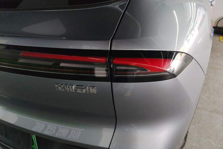 Used Baojun Yunhai 2024 600km Pure Electric Version Right Rear Taillight