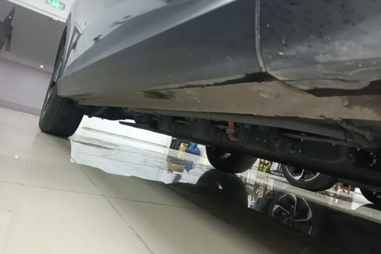 Used Baojun Yunhai 2024 140km Plug-in Hybrid Version Right Side Sill