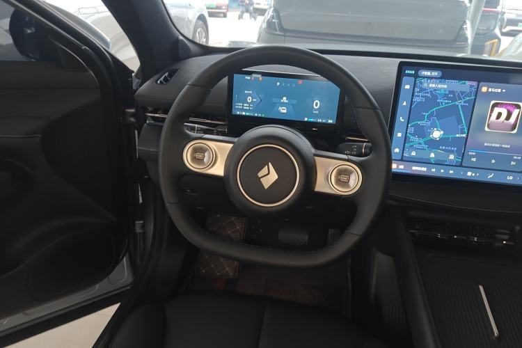 Used Baojun Yunhai 2024 140km Plug-in Hybrid Version Steering Wheel