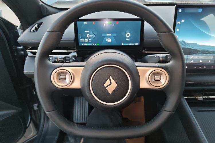 Used Baojun Yunhai 2024 140km Plug-in Hybrid Version Steering Wheel