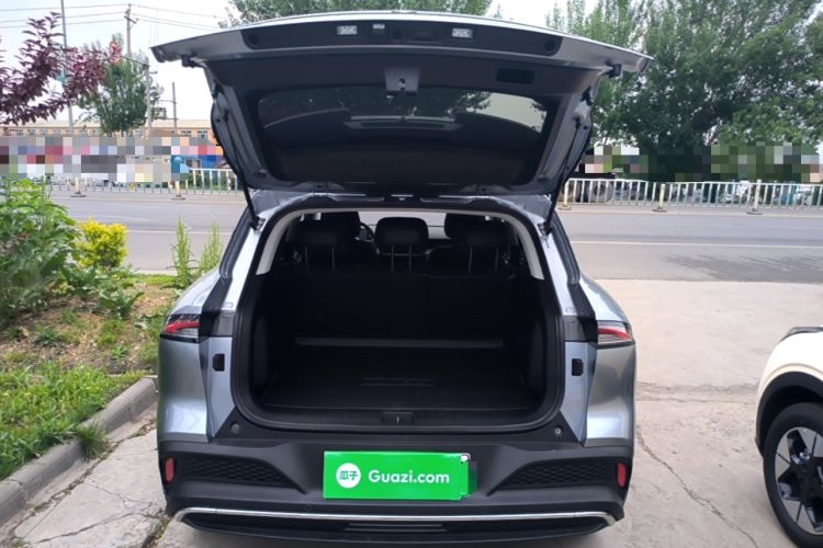 Used Baojun Yunhai 2024 500km Pure Electric Version Trunk