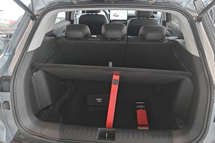 Used Baojun Yunhai 2024 600km Pure Electric Version Trunk