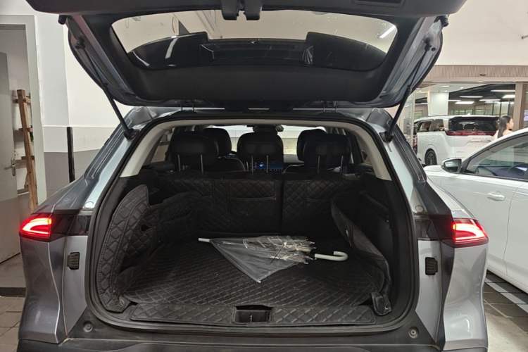 Used Baojun Yunhai 2024 500km Pure Electric Version Trunk