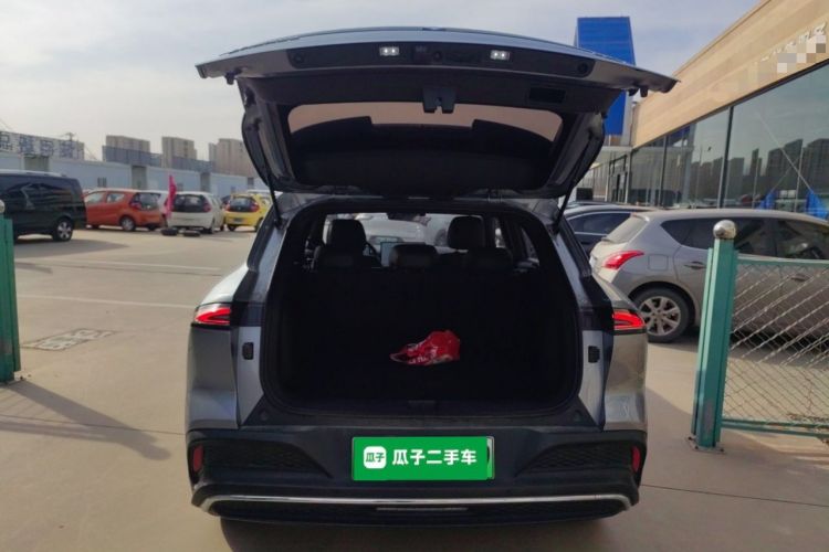 Used Baojun Yunhai 2024 140km Plug-in Hybrid Version Trunk