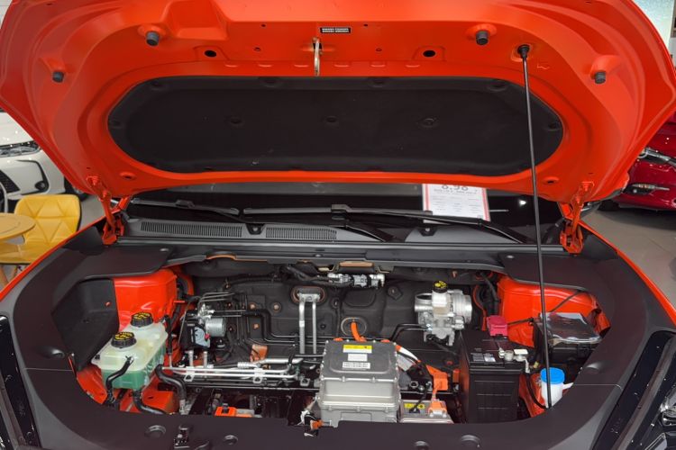 Used Baojun Yunhai 2024 600km Pure Electric Version Engine Bay