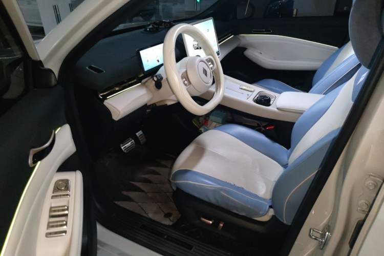 Used Baojun Yunhai 2024 500km Pure Electric Version Driver Seat