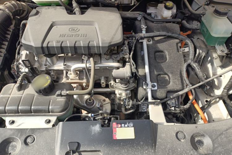 Used Baojun Yunhai 2024 140km Plug-in Hybrid Version Engine Bay
