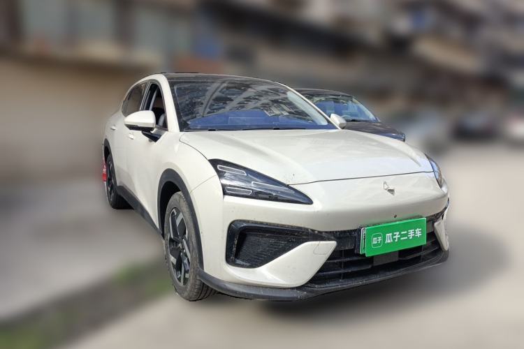 Used Baojun Yunhai 2024 140km Plug-in Hybrid Version Front Right 45 Deg