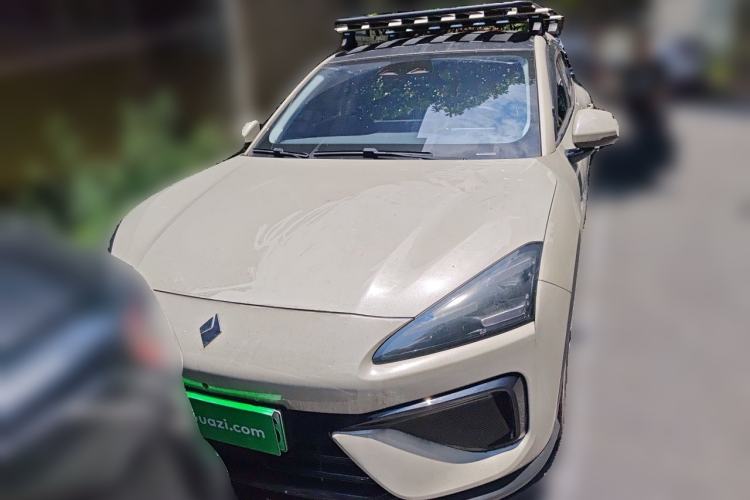Used Baojun Yunhai 2024 140km Plug-in Hybrid Version Front