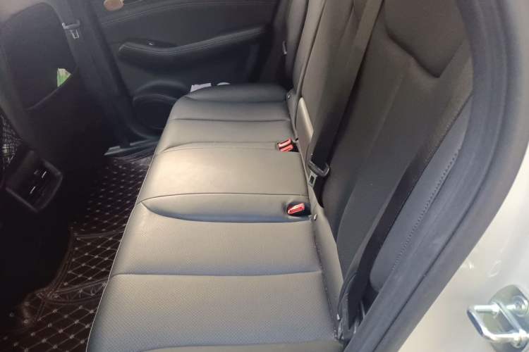 Used Baojun Yunhai 2024 140km Plug-in Hybrid Version Left Rear Seat