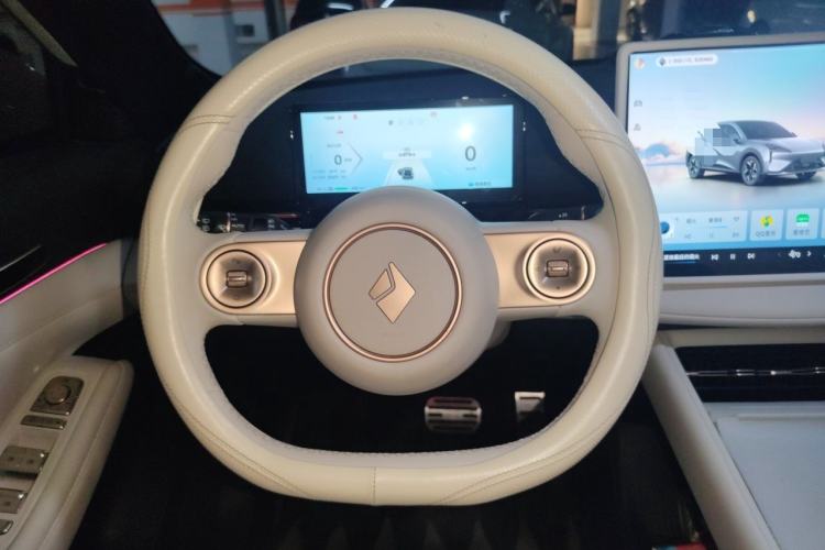 Used Baojun Yunhai 2024 500km Pure Electric Version Steering Wheel