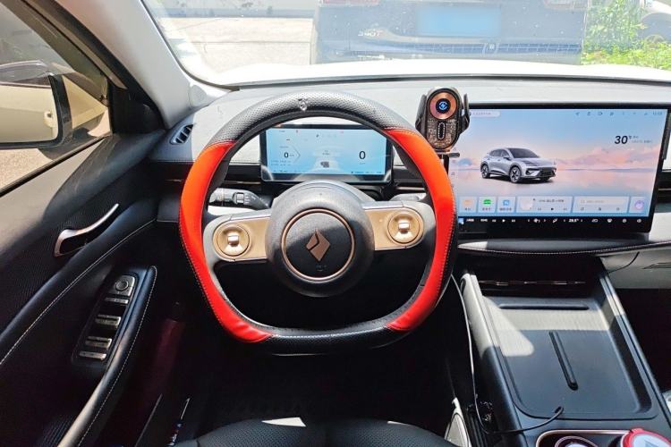 Used Baojun Yunhai 2024 140km Plug-in Hybrid Version Steering Wheel