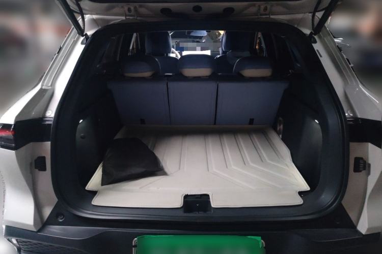 Used Baojun Yunhai 2024 500km Pure Electric Version Trunk
