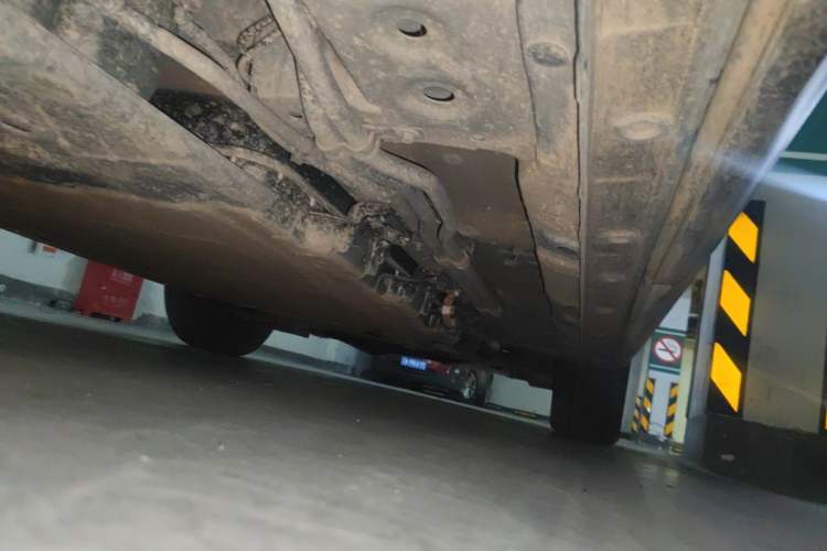 Used Baojun Yunhai 2024 60km Plug-in Hybrid Version Chassis Rear Right