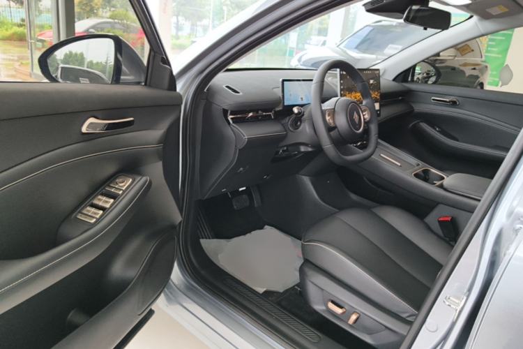 Used Baojun Yunhai 2024 600km Pure Electric Version Driver Seat