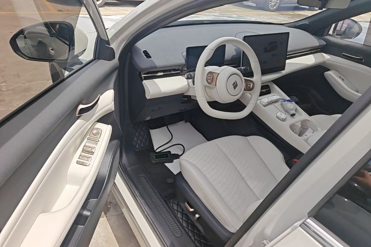Used Baojun Yunhai 2024 500km Pure Electric Version Driver Seat