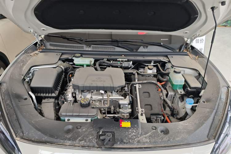 Used Baojun Yunhai 2024 140km Plug-in Hybrid Version Engine Bay