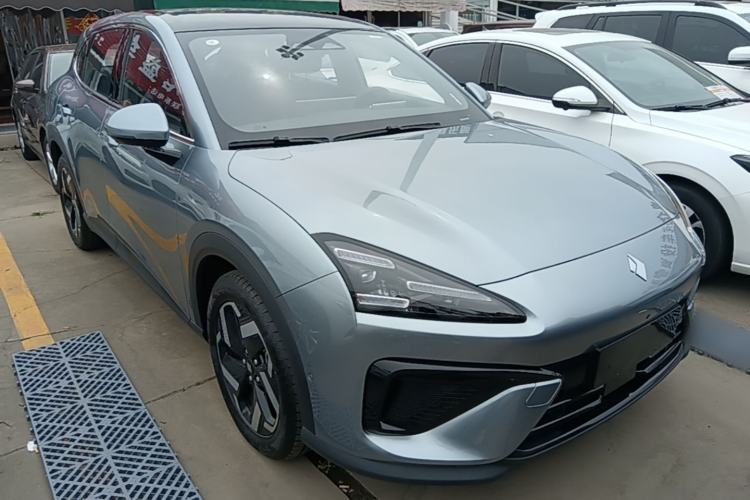Used Baojun Yunhai 2024 140km Plug-in Hybrid Version Exterior 1