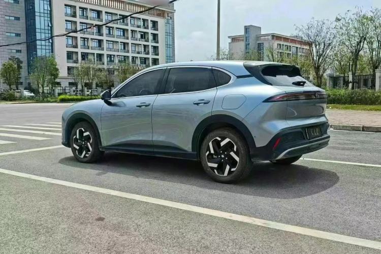 Used Baojun Yunhai 2024 140km Plug-in Hybrid Version Exterior 2