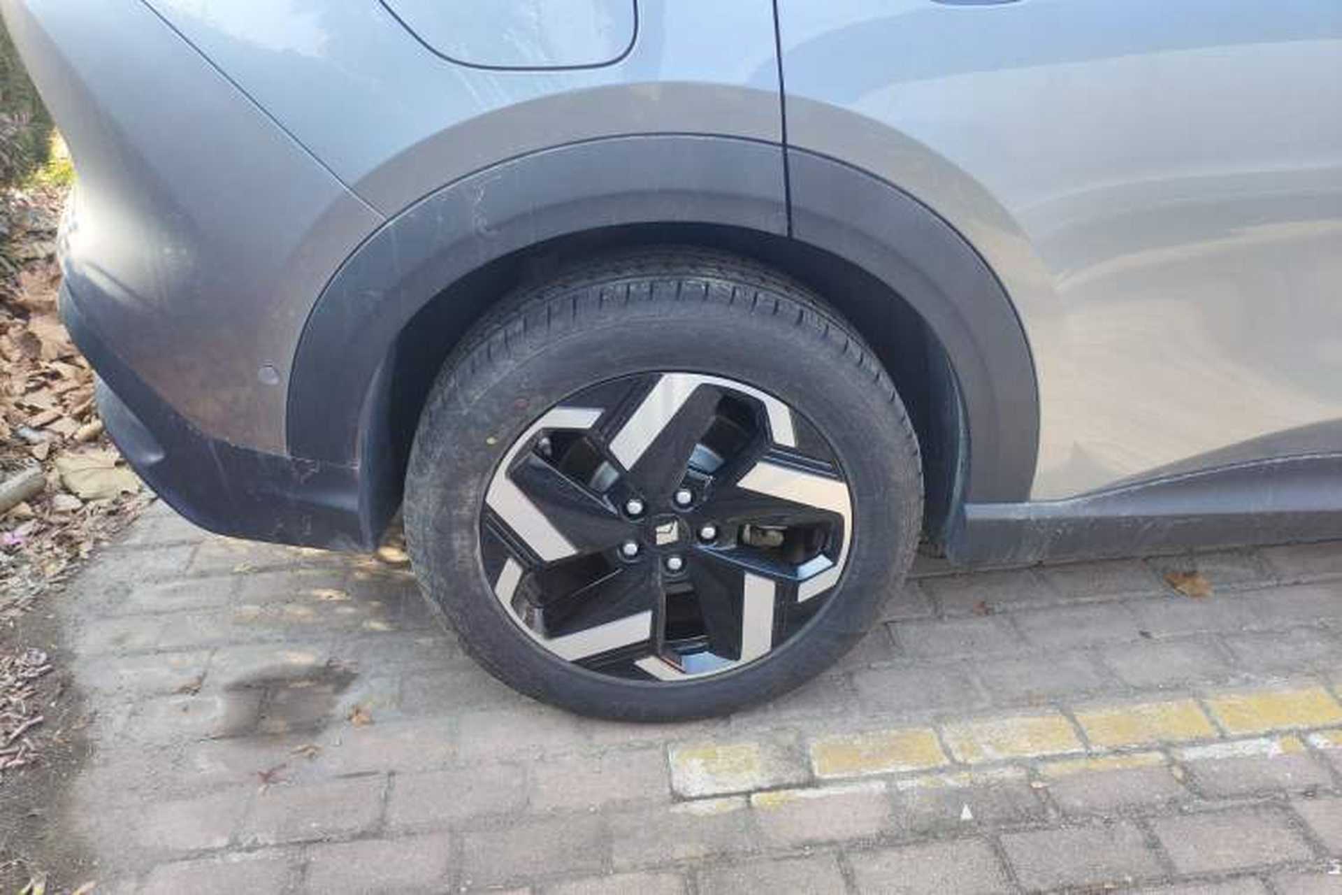 Used Baojun Yunhai 2024 140km Plug-in Hybrid Version Exterior 8