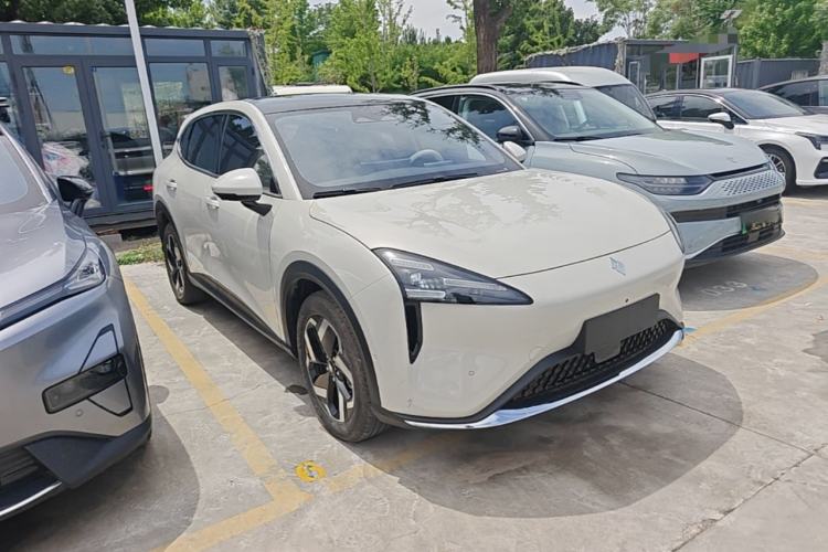 Used Baojun Yunhai 2024 500km Pure Electric Version Front Right 45 Deg
