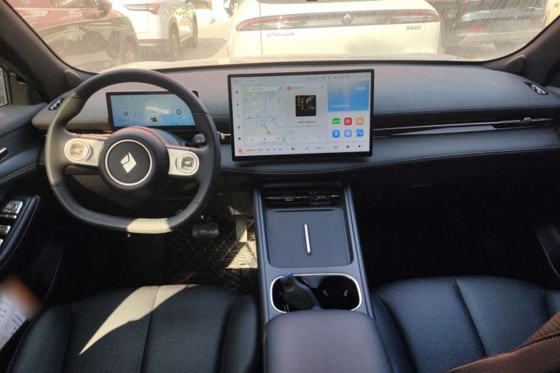 Used Baojun Yunhai 2024 140km Plug-in Hybrid Version Interior 2