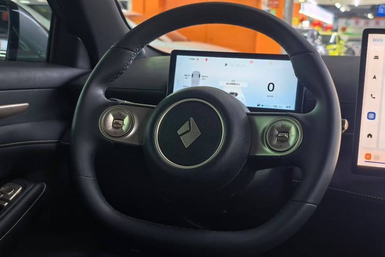 Used Baojun Yunhai 2024 140km Plug-in Hybrid Version Interior 3
