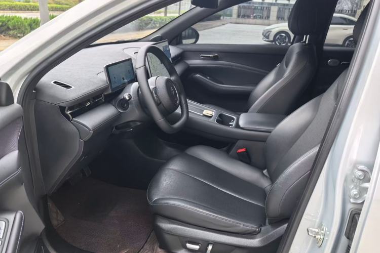 Used Baojun Yunhai 2024 600km Pure Electric Version Interior 4