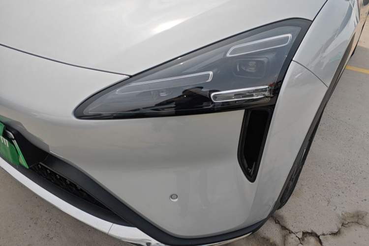 Used Baojun Yunhai 2024 600km Pure Electric Version Left Front Headlight