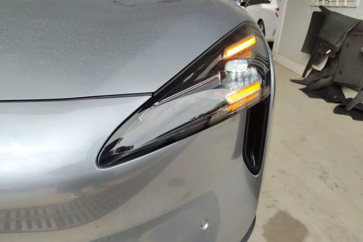 Used Baojun Yunhai 2024 500km Pure Electric Version Left Front Headlight