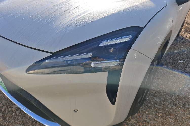 Used Baojun Yunhai 2024 600km Pure Electric Version Left Front Headlight