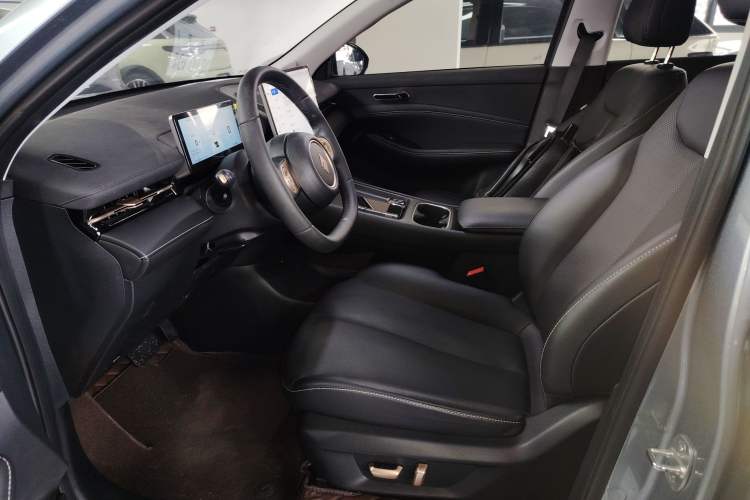 Used Baojun Yunhai 2024 500km Pure Electric Version Left Front Seat