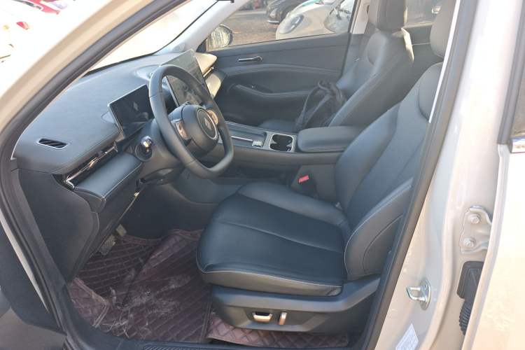 Used Baojun Yunhai 2024 600km Pure Electric Version Left Front Seat